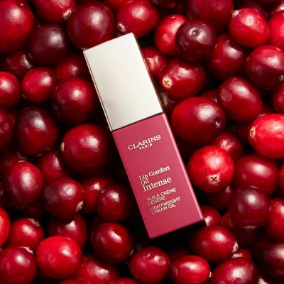 CLARINS Lip Comfort Oil Intense Sodrios spalvos lūpų aliejus 