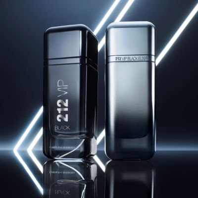 CAROLINA HERRERA 212 VIP Black Elixir Purškiamas kvapusis vanduo