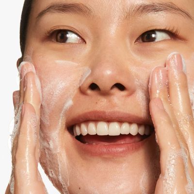 CLINIQUE Anti-Blemish Cleansing Foam Valomosios veido putos